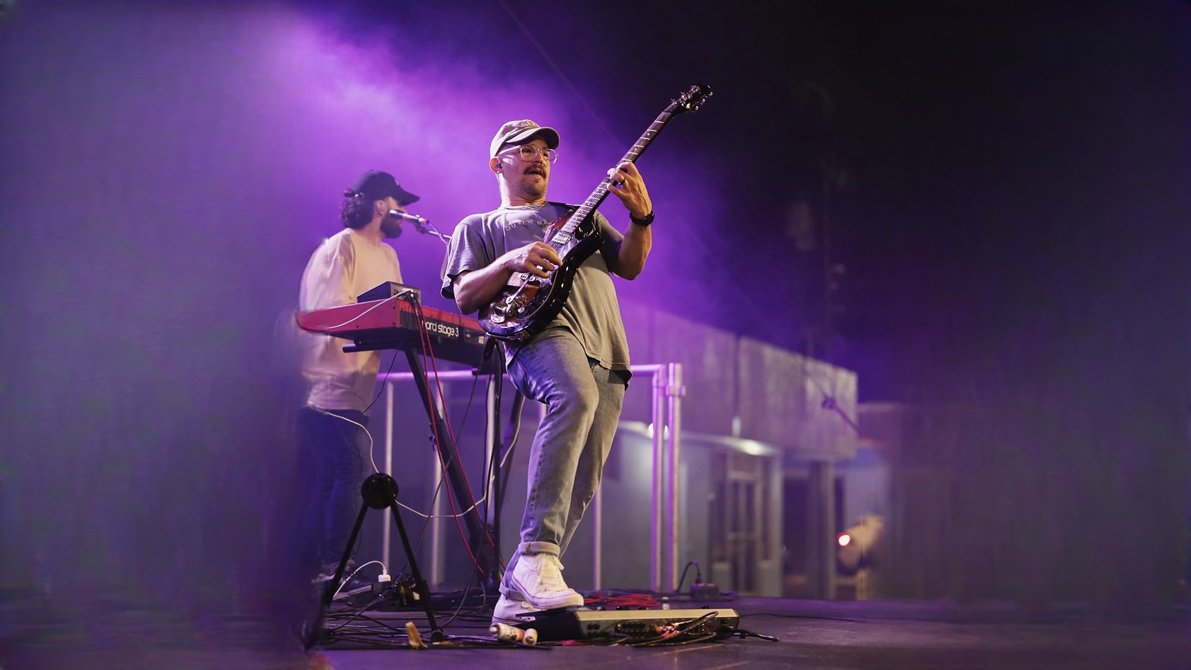 Victor Santiago tocando en vivo